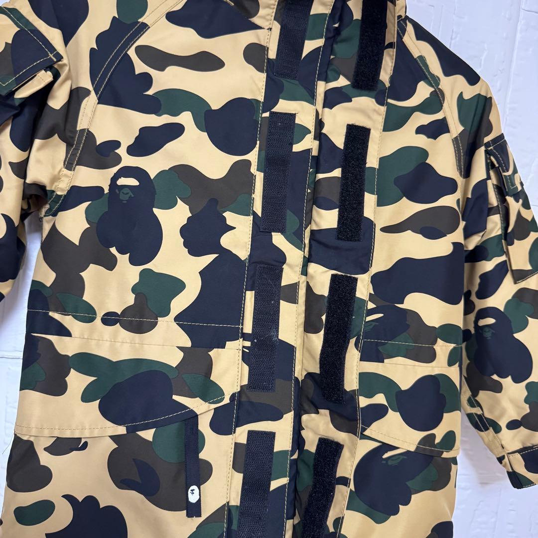 APE エイプ　アウター　スノーウェア　カモ柄　カモフラージュ110