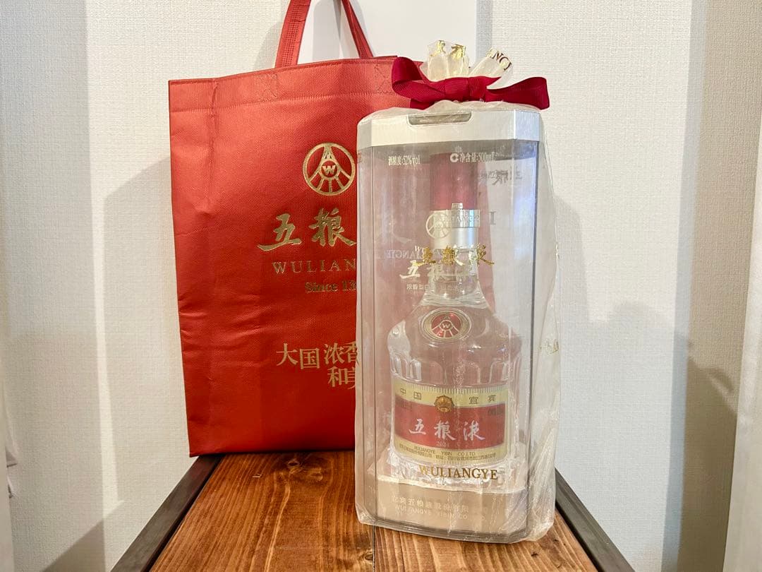 五粮液 500ml 白酒 ギフトボックス付 2024年製造