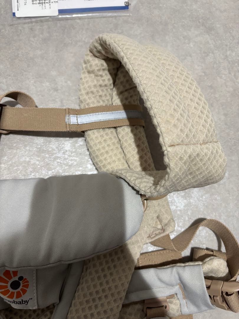 エルゴベビー　オムニブリーズ　サンドベージュ