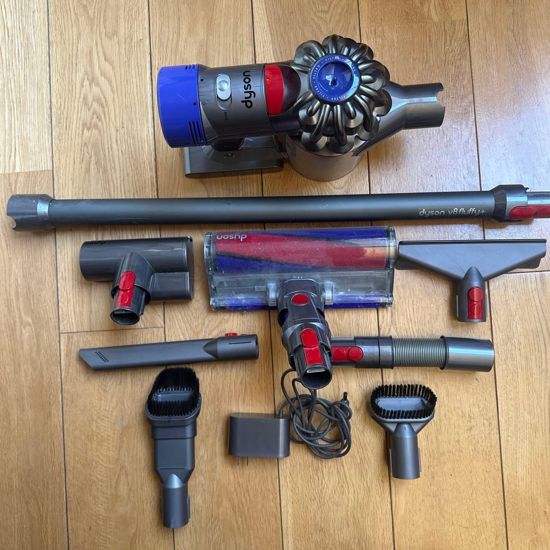 Dyson V8 fluffy+ アタッチメント有