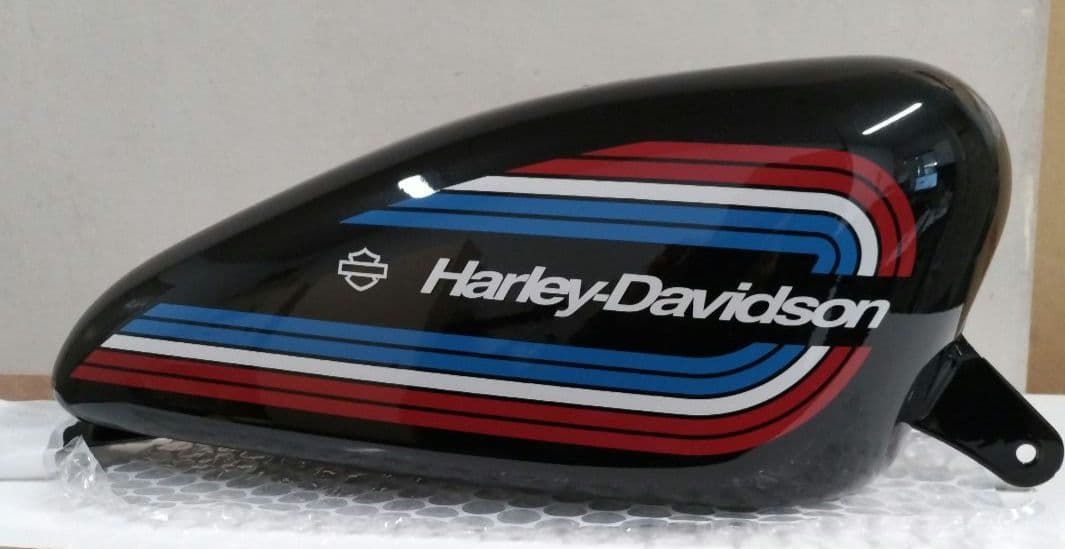 美品　ハーレー純正タンク　XL1200NS　アイアン