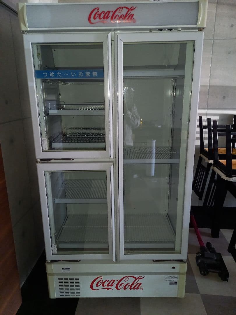 コカ・コーラ冷温冷蔵庫