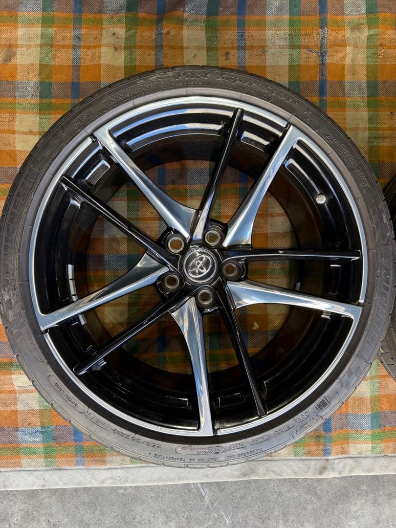 GRスープラ　19インチ ブラックホイールセット