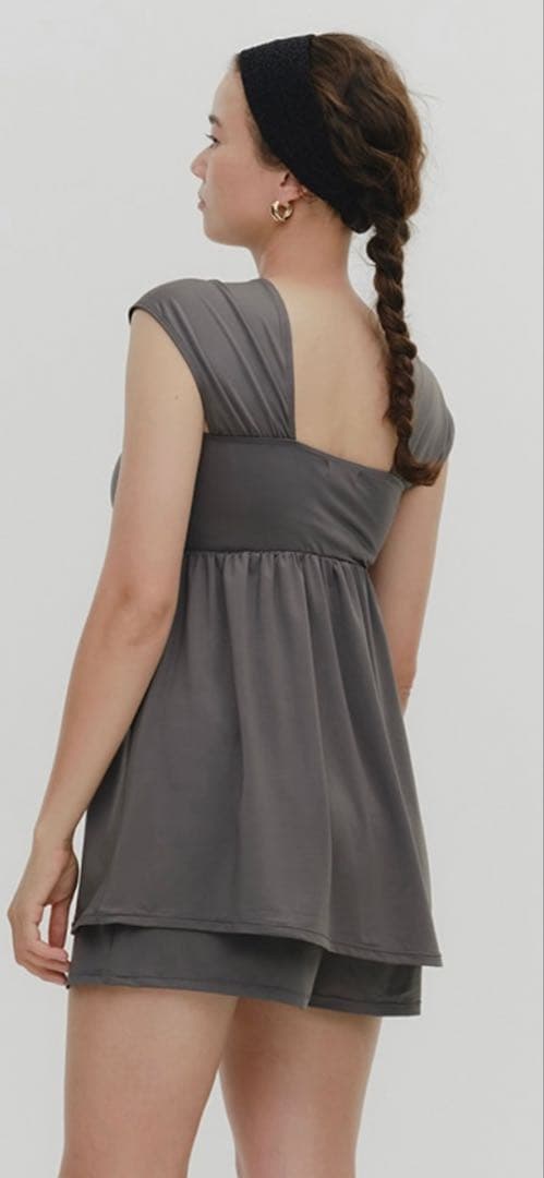 yori ぺプラムフレアスイムウェアセット