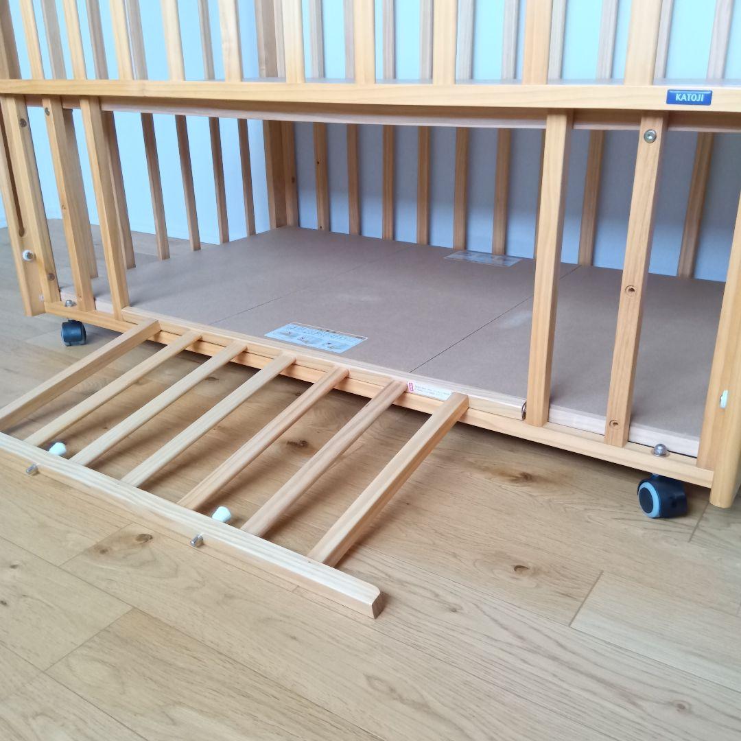 【美品】KATOJI ベビーベッド レギュラーサイズ 木製 キャスター付き