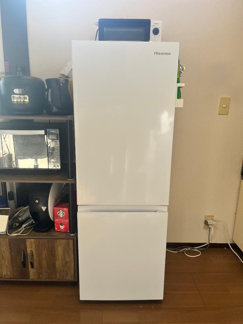 Hisense ホワイト冷蔵庫 中型