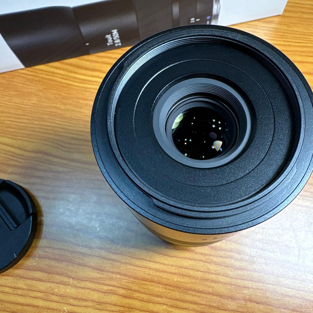 マクロ Zeiss Touit 2.8/50M 単焦点レンズ（Xマウント）