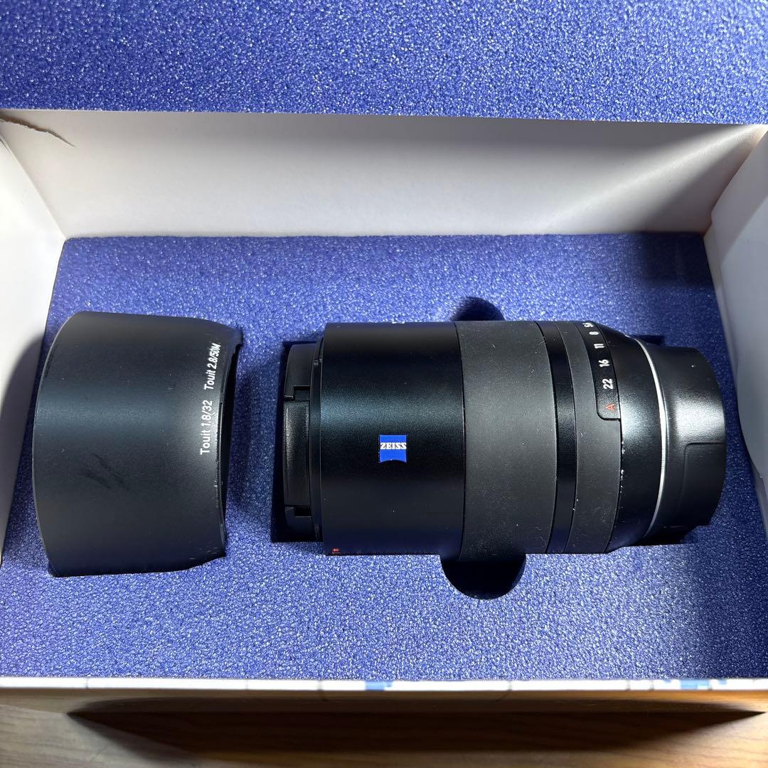 マクロ Zeiss Touit 2.8/50M 単焦点レンズ（Xマウント）