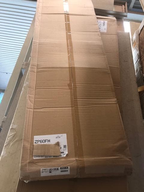 ㈱クリナップ　Hotウォール　　タオル掛け付きヒーターパネル