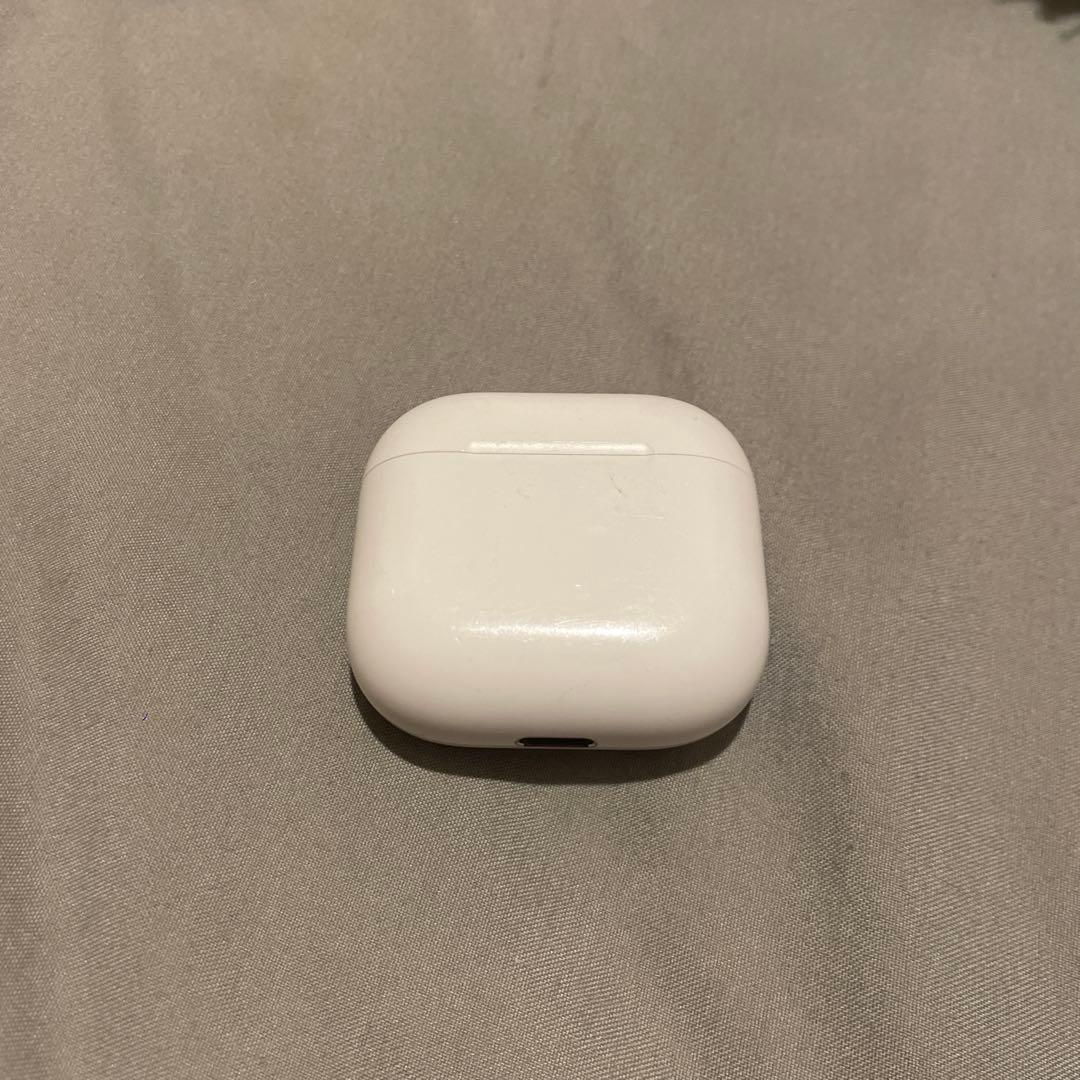 AirPods 本体 充電ケース付き ホワイト