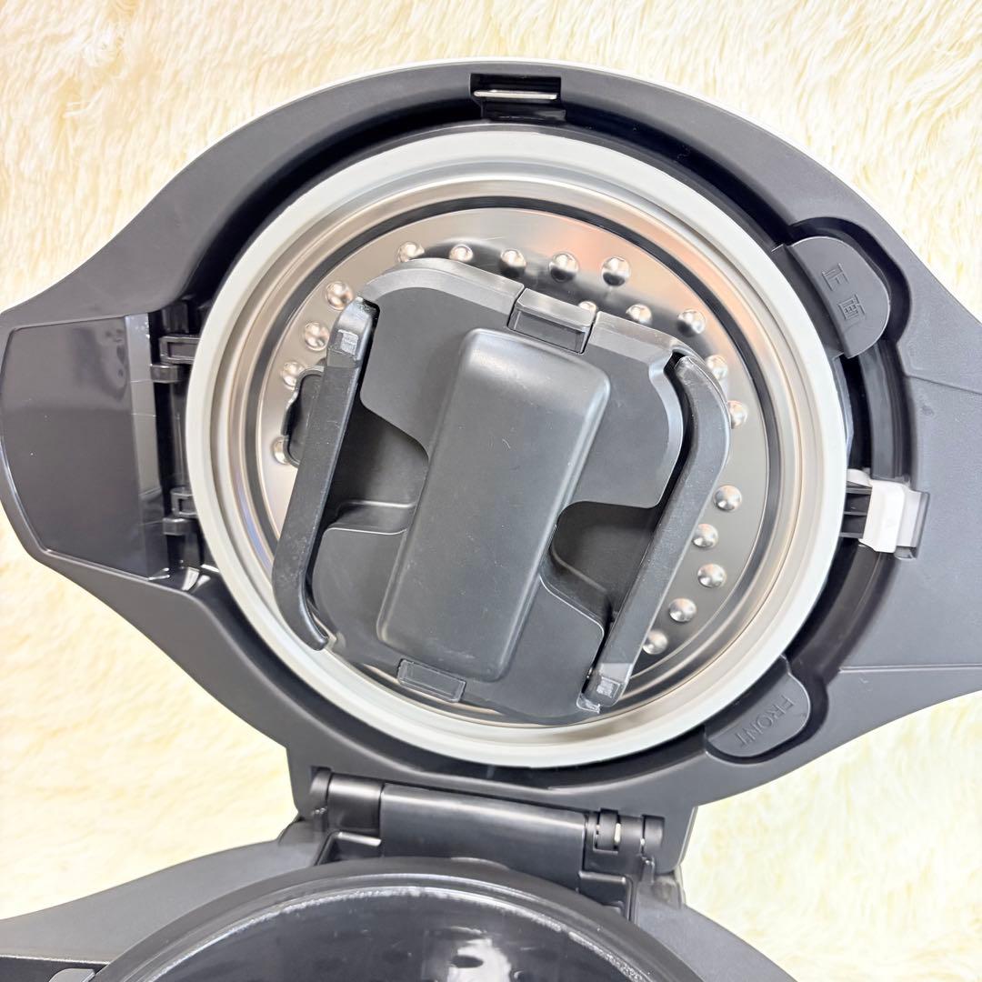 SHARP ヘルシオ ホットクック KN-HW24F-W（2.4L／ホワイト）