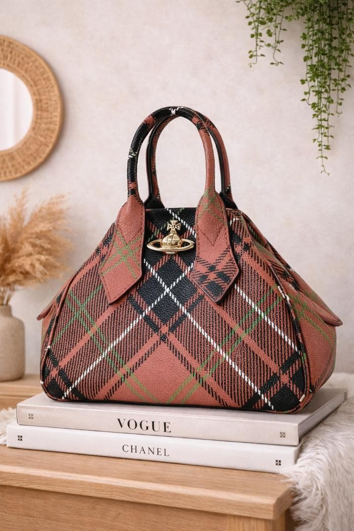 美品 Vivienne Westwood ミニバッグ ポーチ niko∞2525