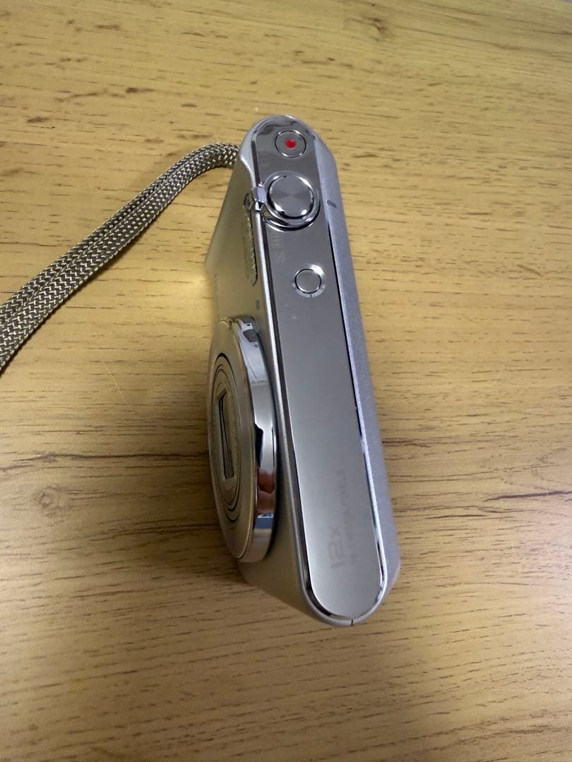 CASIO EXILIM EX-ZS210 デジタルカメラ