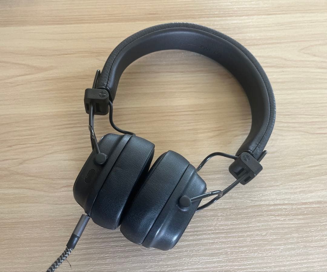 Marshall ヘッドホン