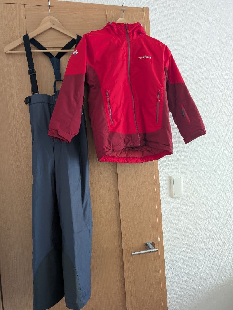 モンベル　キッズ　スキーウェア　上下　140　美品