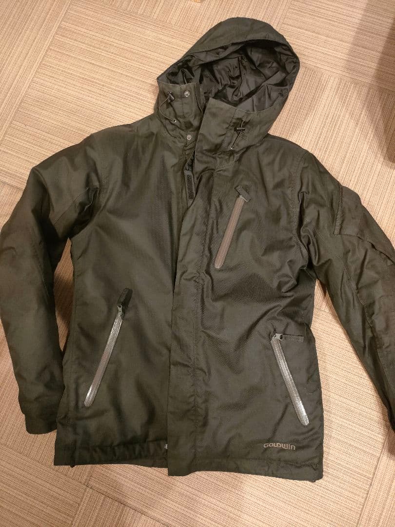 GOLDWIN ブラックジャケット フード、プロテクター付き