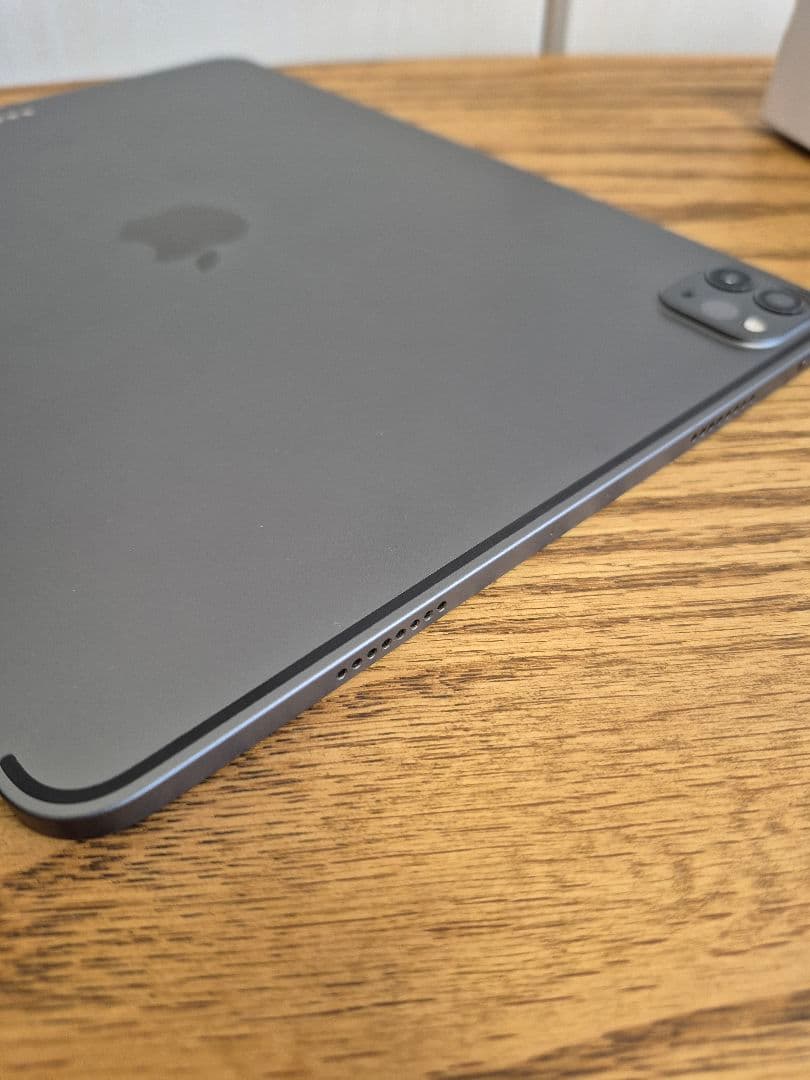 iPad Pro 11インチ (第3世代) 256GB MHQU3J/A