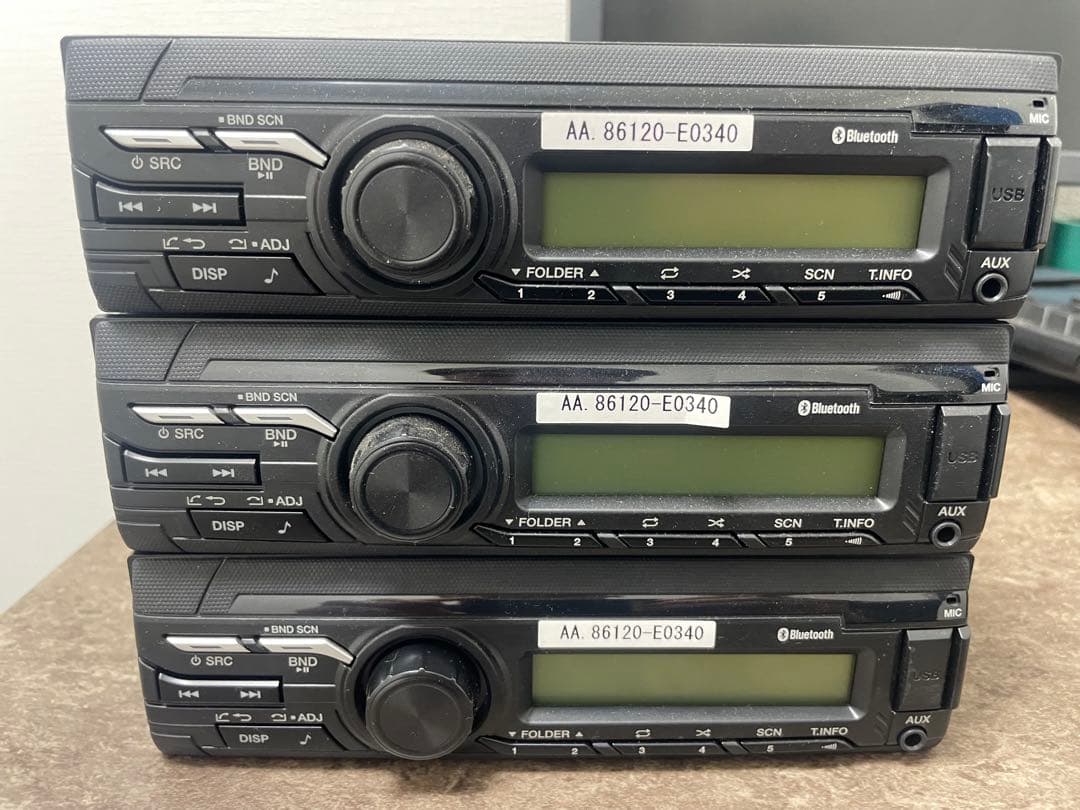 ※3台分のお値段！！　日野自動車　純正クラリオン24v カーオーディオ