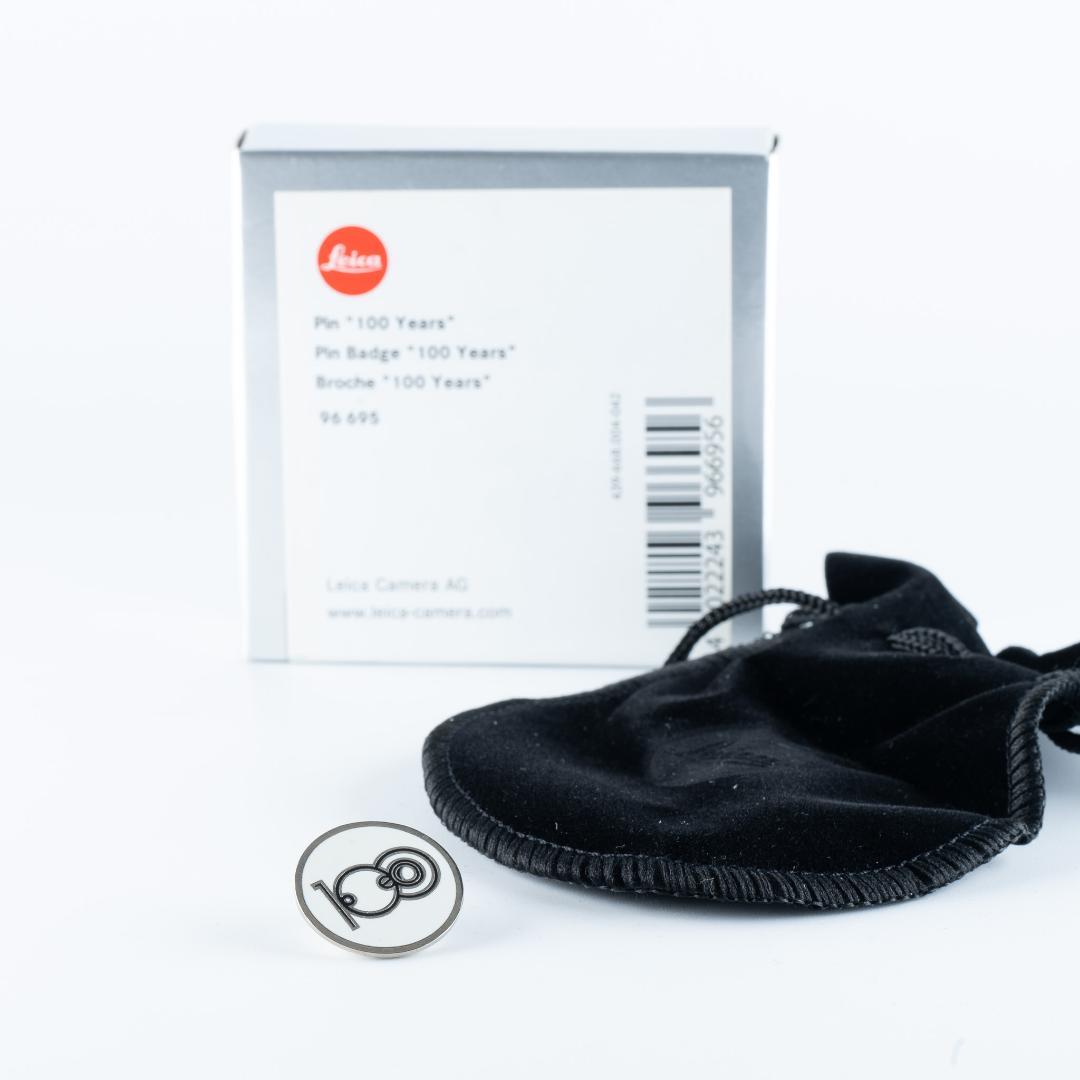 限定モデル！ライカ100周年記念ピンバッチ　Leica ピンバッジ