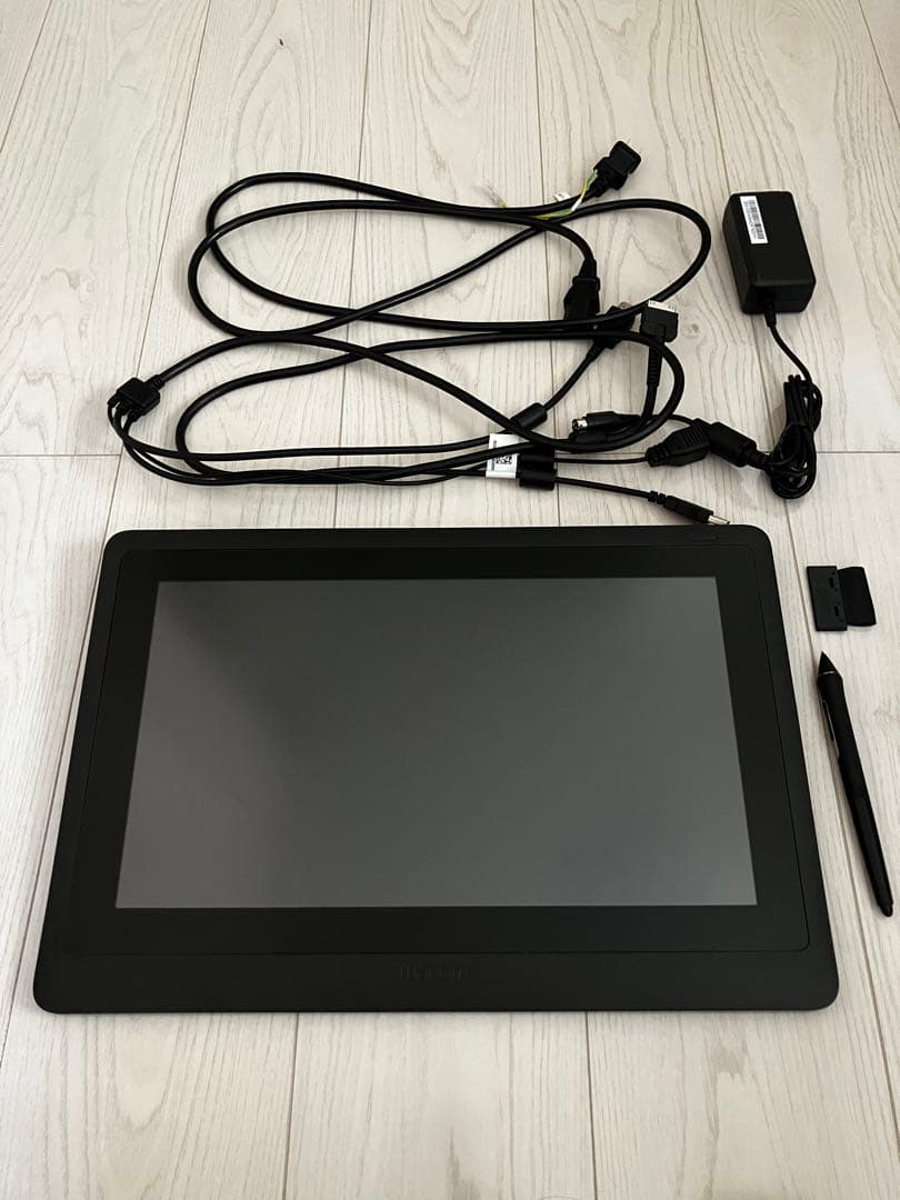 Wacom Cintiq 16 液晶ペンタブレット本体