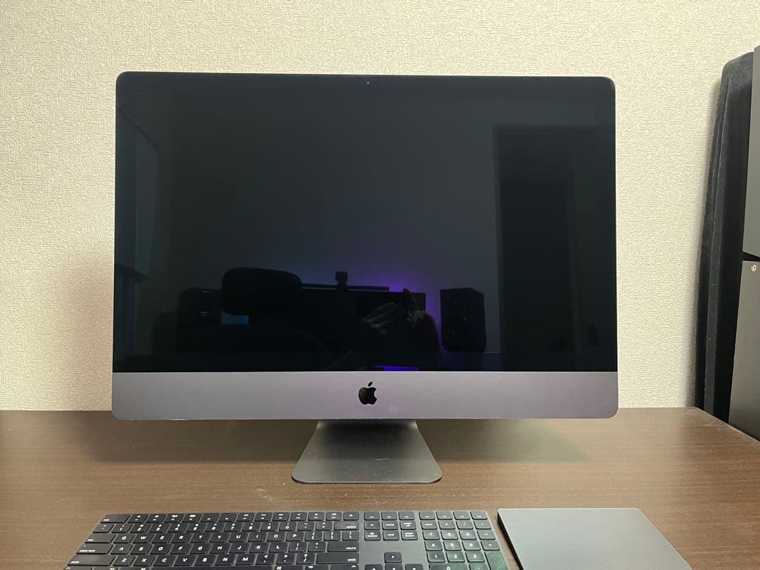 iMac pro 10コアvega64(16GB)+純正VESAマウントアダプタ