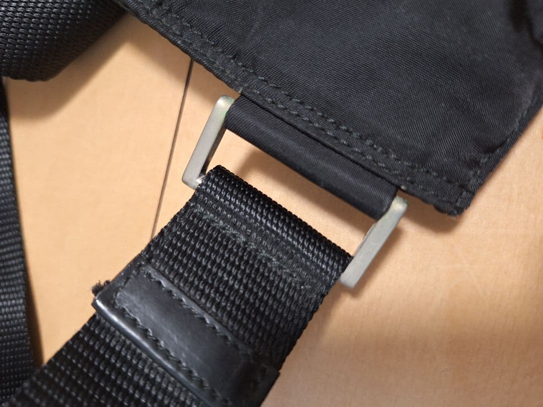 プラダ　ショルダーバッグ　B7372