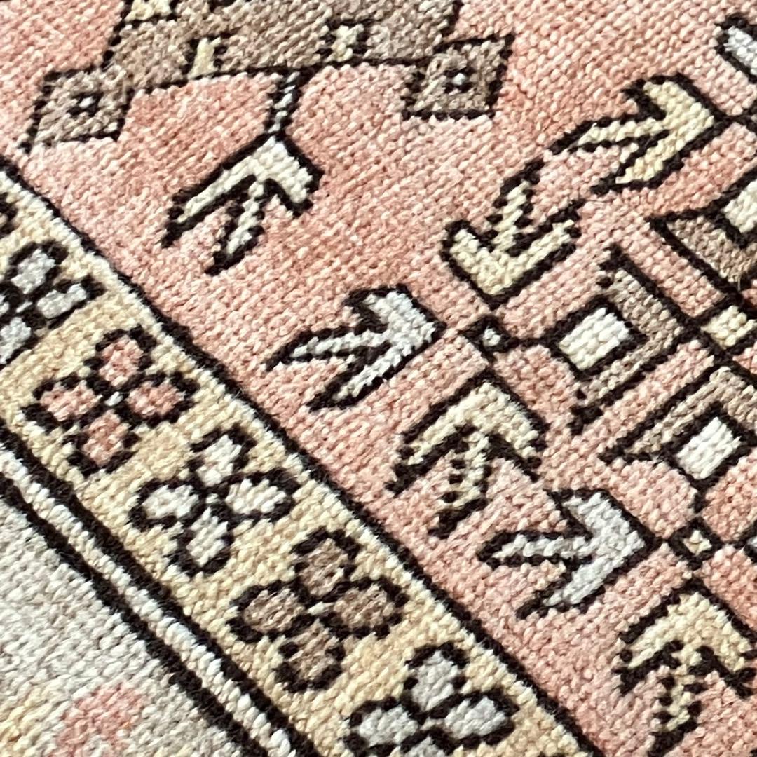 アールデコ調　81×131✳︎直線　くすみピンク　ベージュ　トルコヴィンテージラグ