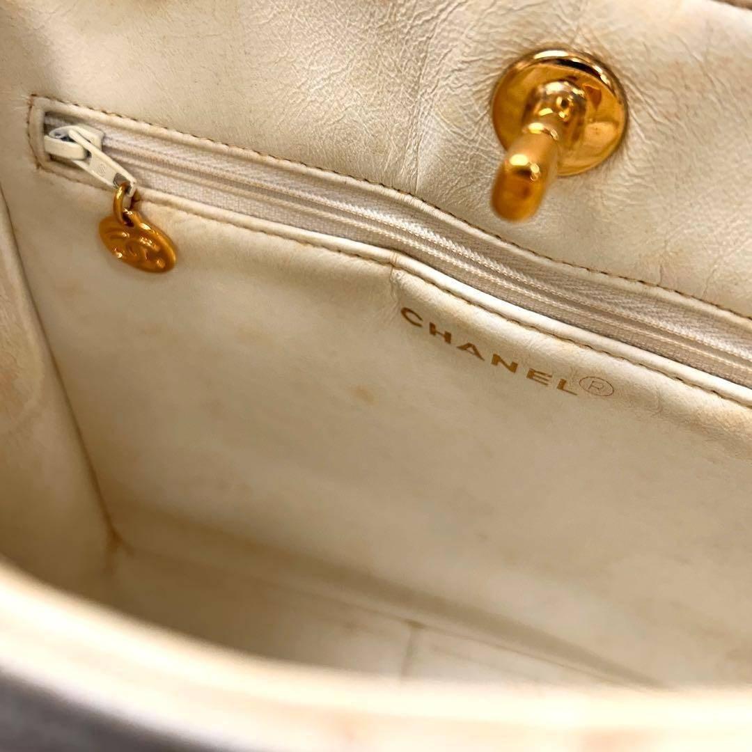 シャネル　マトラッセ キャビアスキン　ハンドバッグ　ダブルターンロック