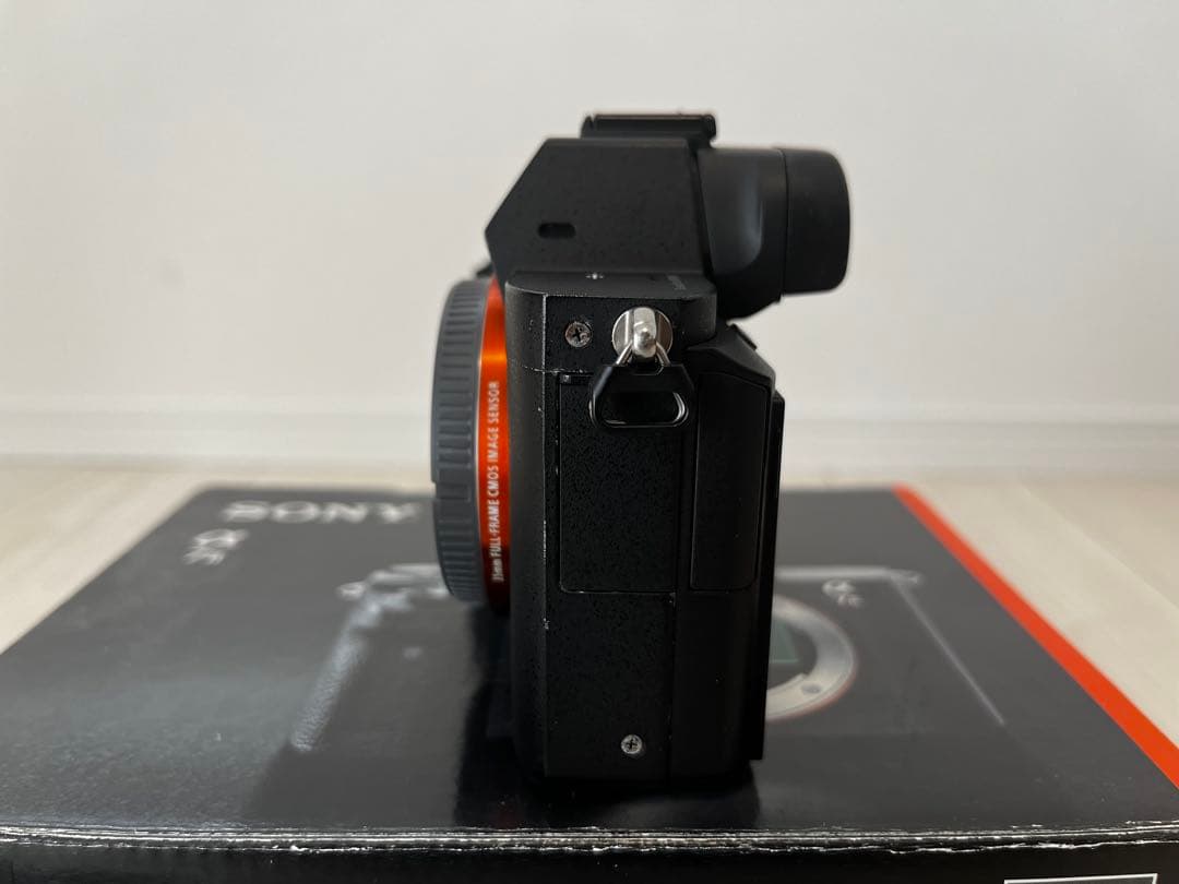 SONY α7IIボディ ILCE-7M2 フルサイズ ミラーレスカメラ