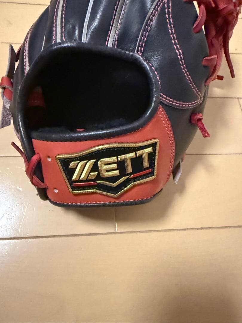 ZETT PROSTATUS 軟式グローブ 黒赤