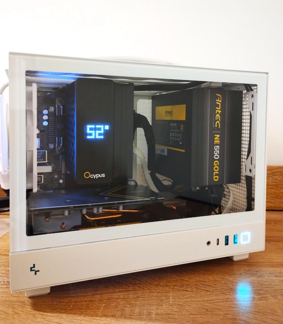 ゲーミングPC/Core i7 8700/RX5600XT/メモリ16G/小型