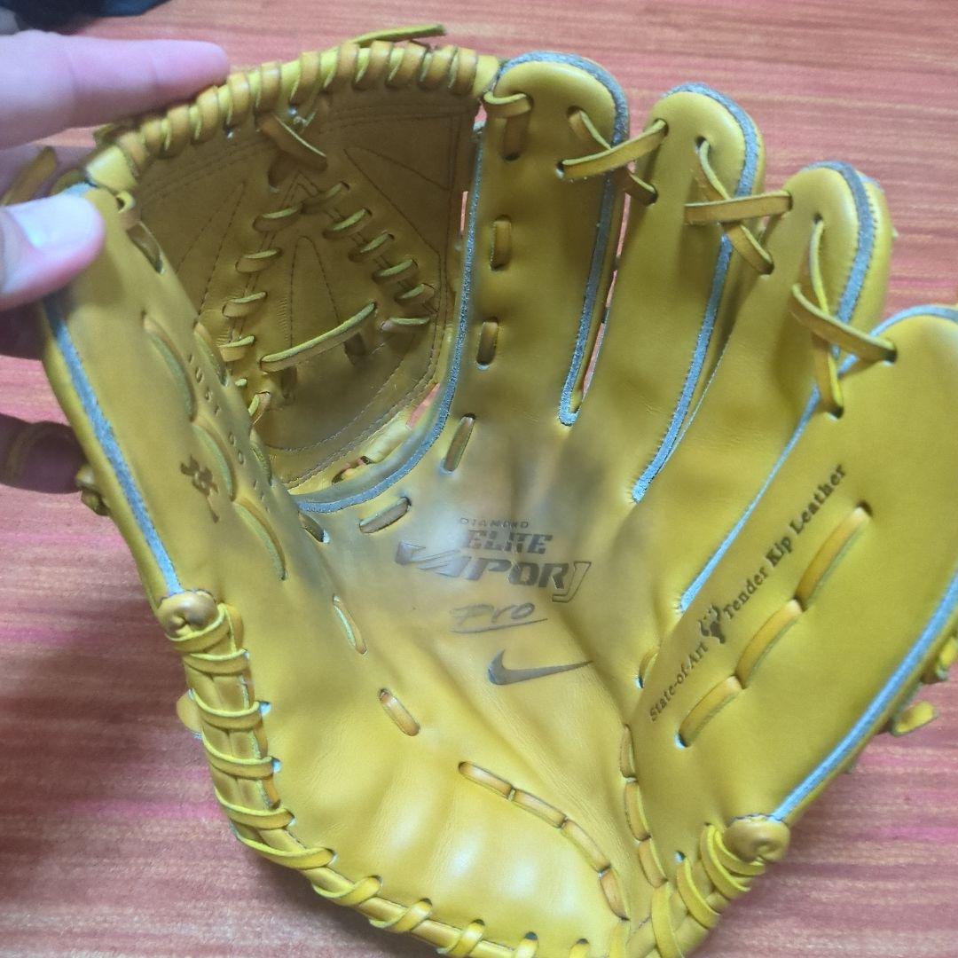 NIKE 硬式投手用グローブ