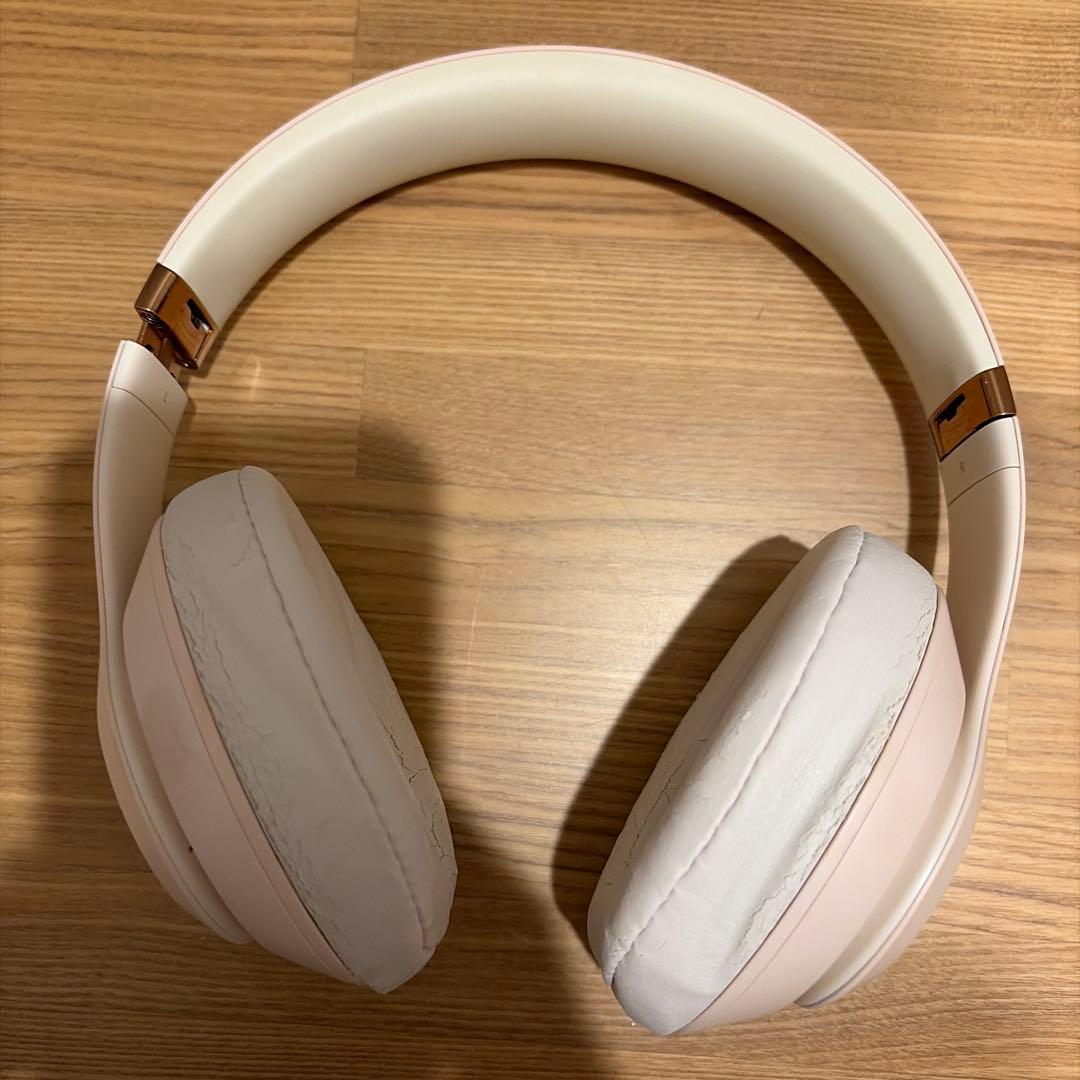 Beats Studio 3ワイヤレス ヘッドホン ホワイト　ゴールド