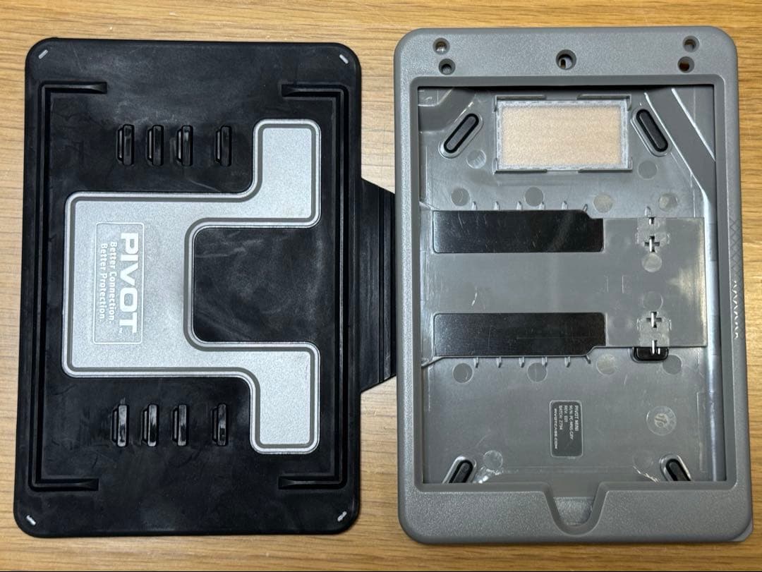 PIVOT IPAD MINI ケース