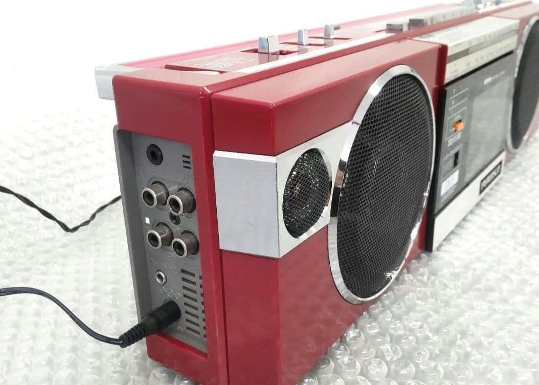 ラジカセ　８０年代　日立　ＬＸ－５　・　ラジオＯＫ、テープＮＧ　ジャンク