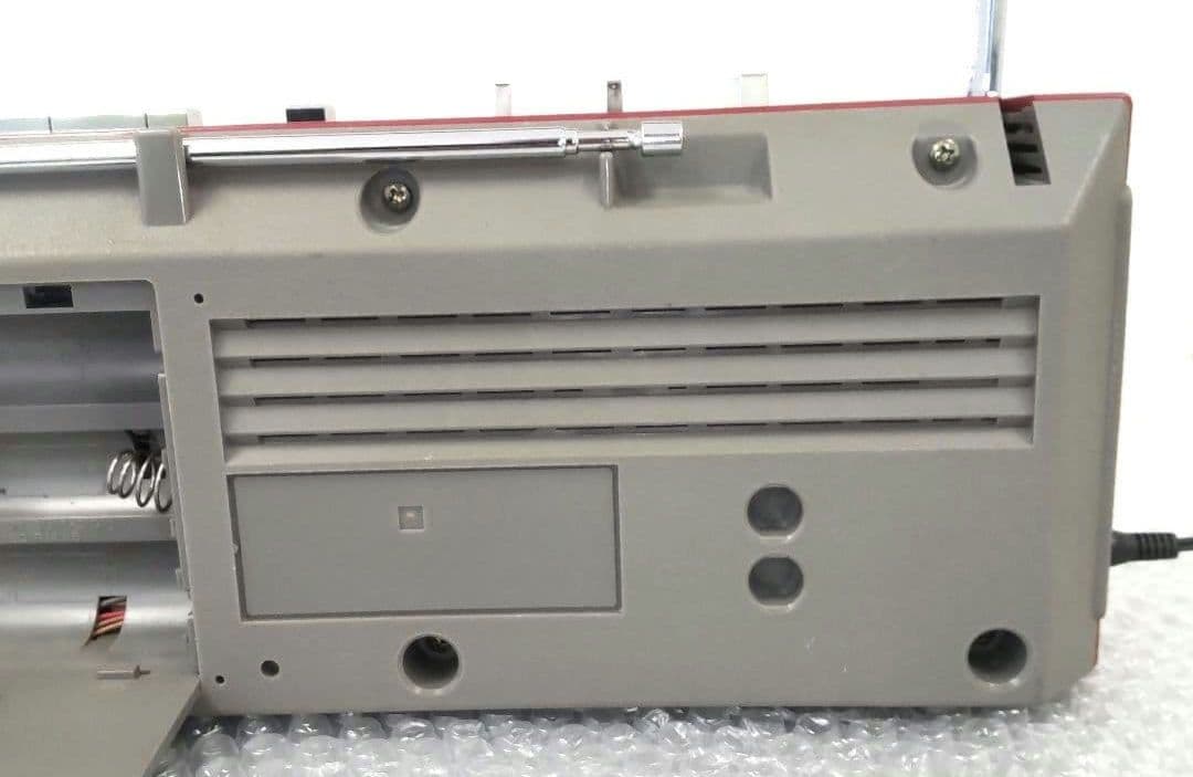 ラジカセ　８０年代　日立　ＬＸ－５　・　ラジオＯＫ、テープＮＧ　ジャンク