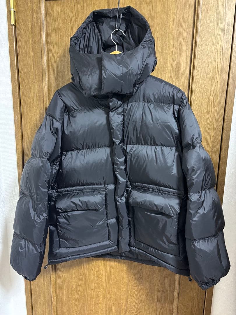 BEAMSダウンジャケット 「別注」TAION / ダウン フーディー メンズ