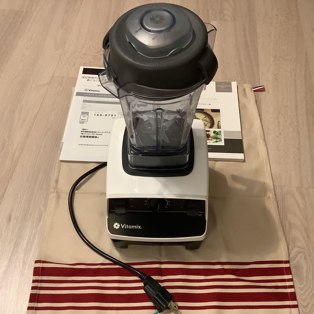 Vitamix ホワイトブレンダー　MODEL VM0111