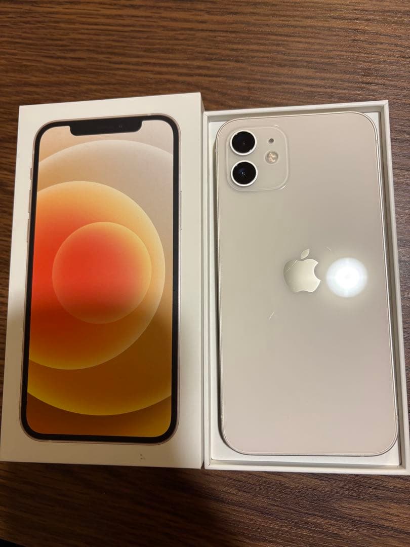 iPhone12 128㎇　ホワイト　SIMフリー