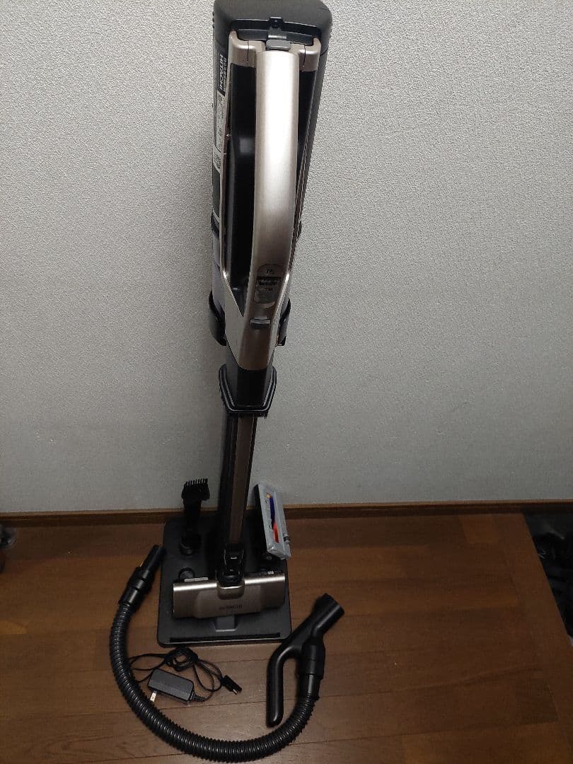 日立 コードレススティッククリーナー HITACHI PV-BH900J