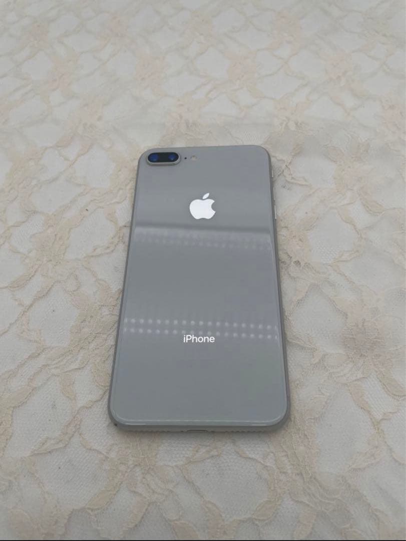 iPhone8 plus 64GB スペースグレイ