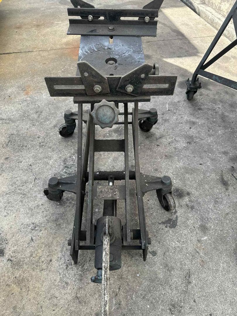 車両整備用スチールリフトスタンド