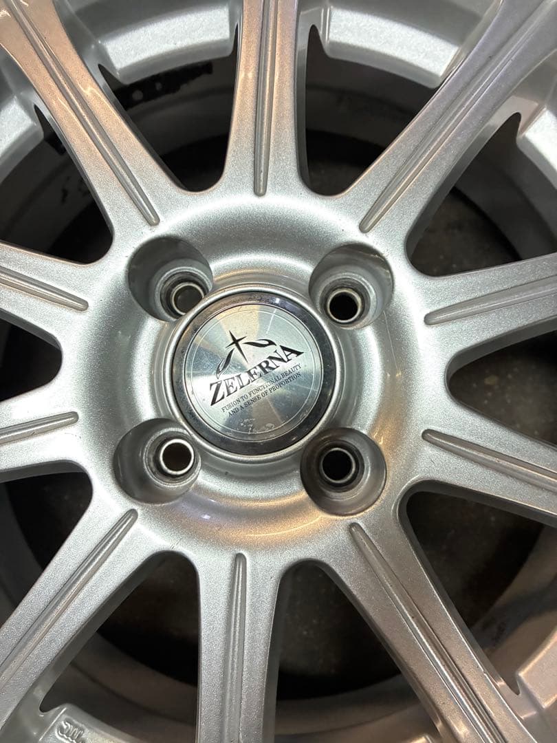 即決歓迎✨フィット、旧アクア、ヤリスに❗️185/60R15スタッドレスセット❗️