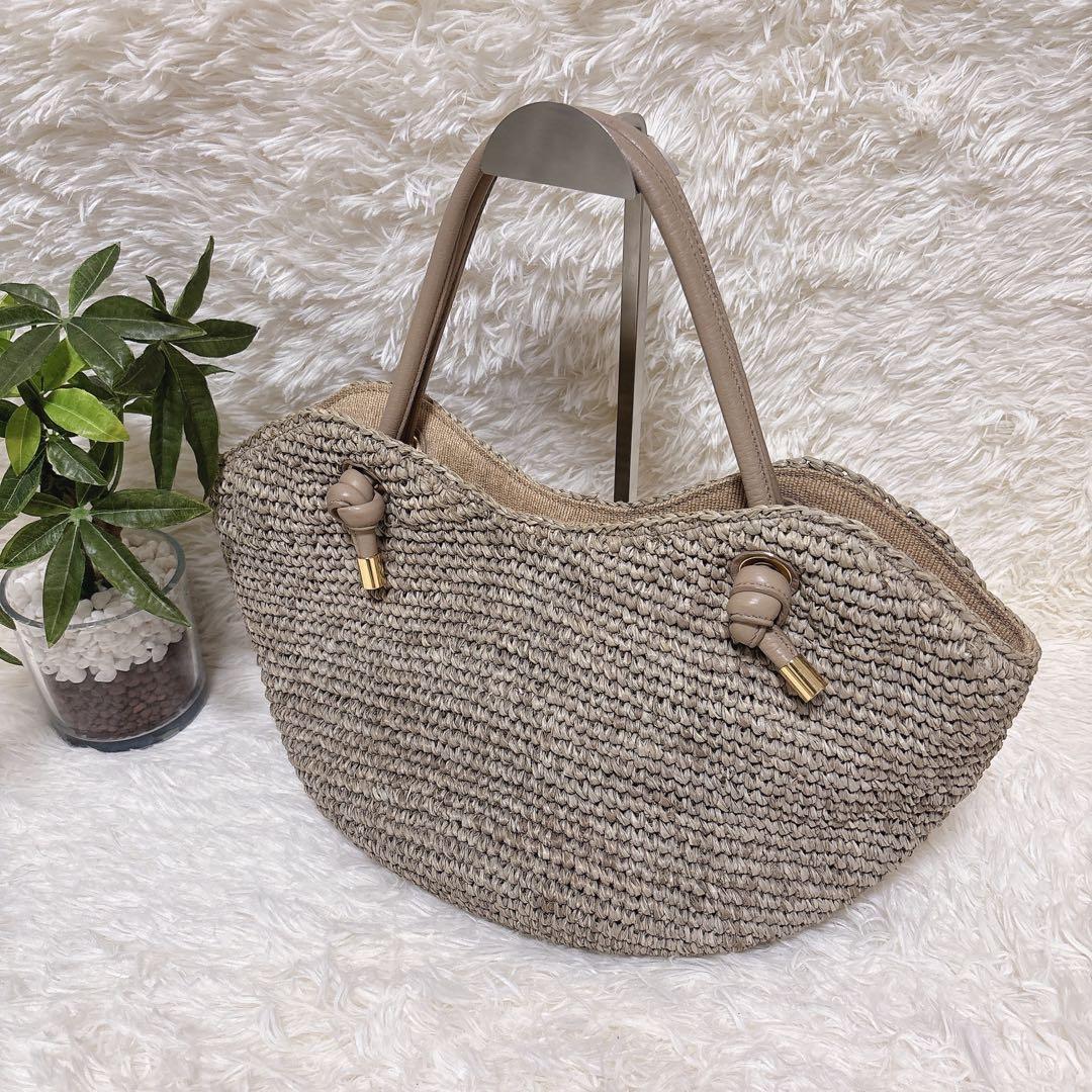 VIOLAdORO ツイストハンドルリップ型ラフィアカゴバッグ　肩掛け可