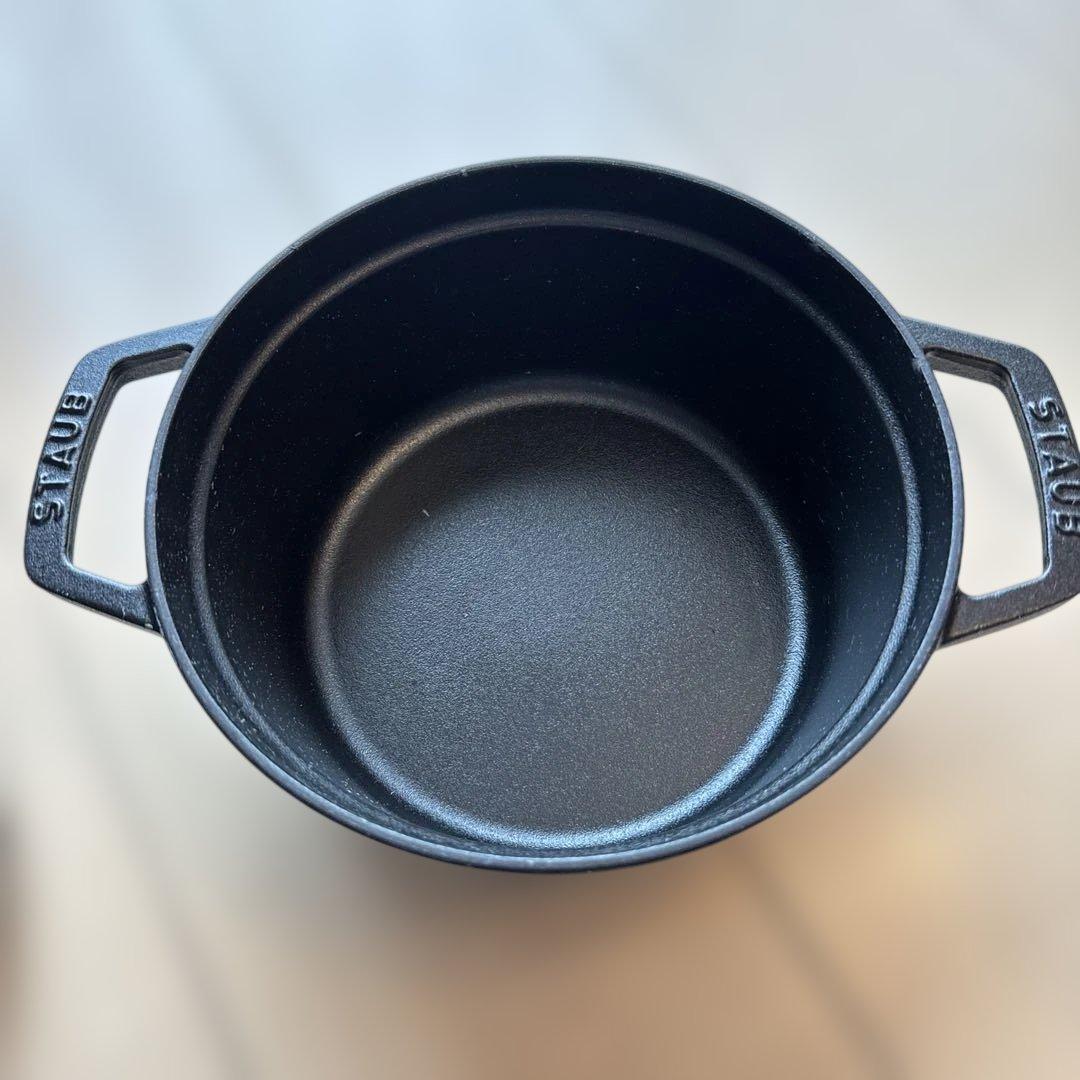 Staub ストウブ ピコ・ココットラウンド(20cm)シャイニーブラック