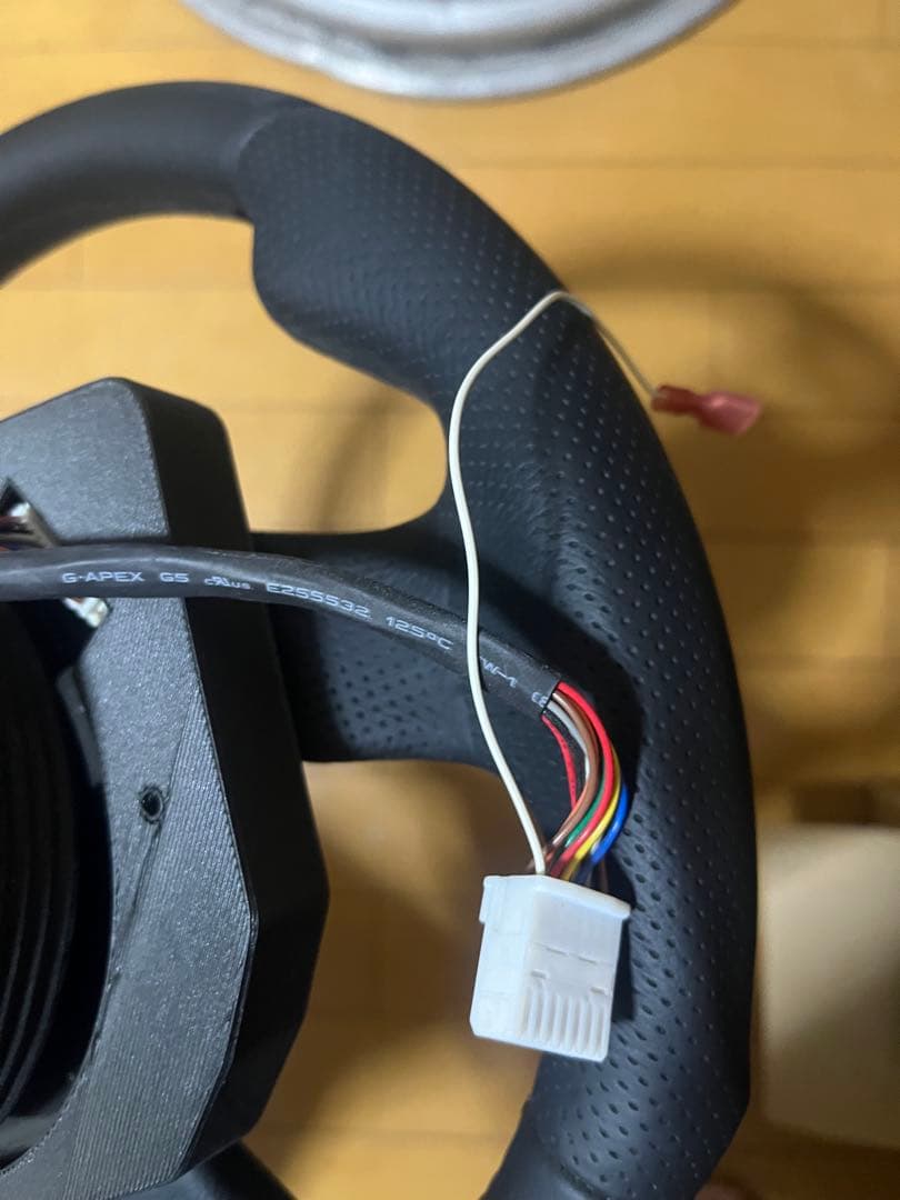 momo ステアリング　ジェット　拡張ボタン　NDロードスター　ボス付き