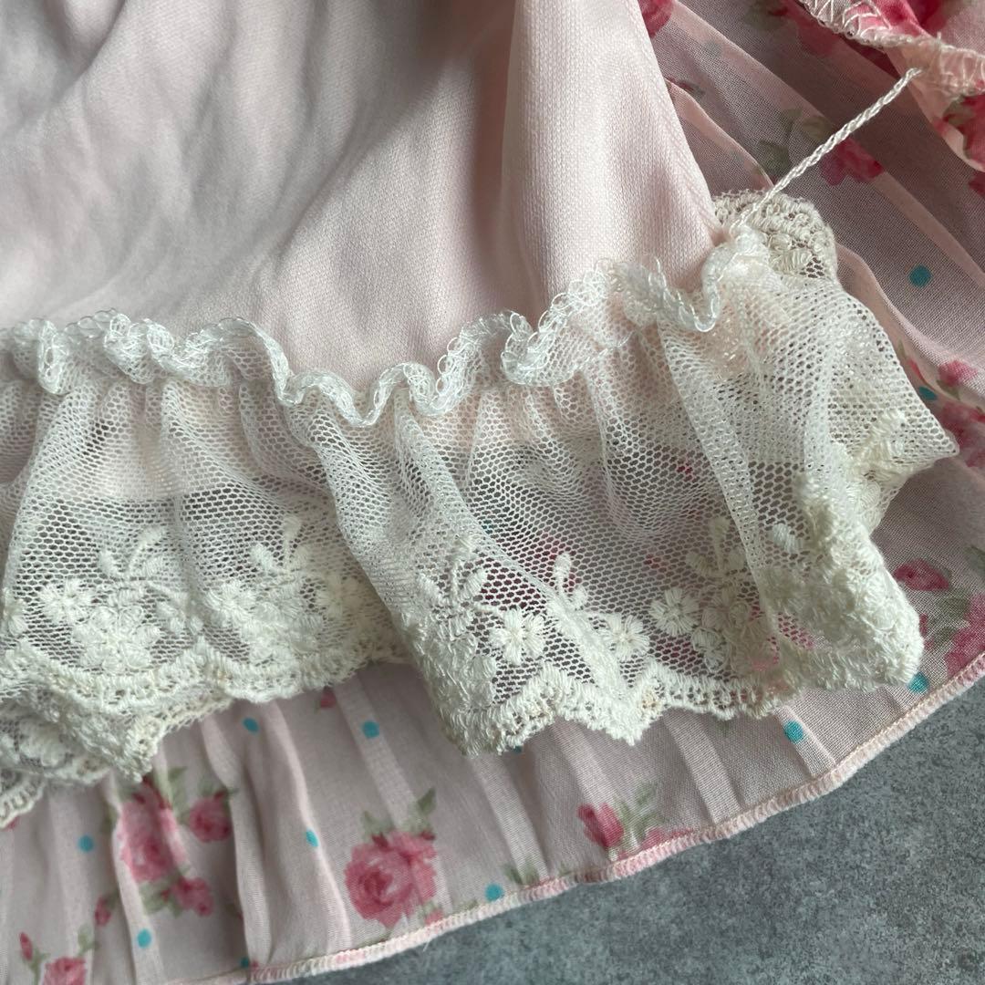 新品✨LIZ LISA 花柄　レース　プリーツ　トップス　チュニック