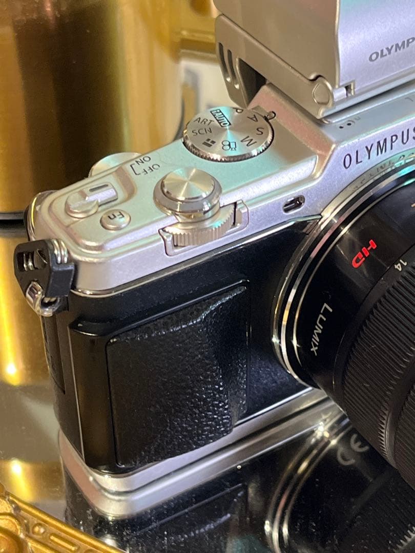 OLYMPUS PEN E-P5 レンズキット 外付けファインダー VF-2付属