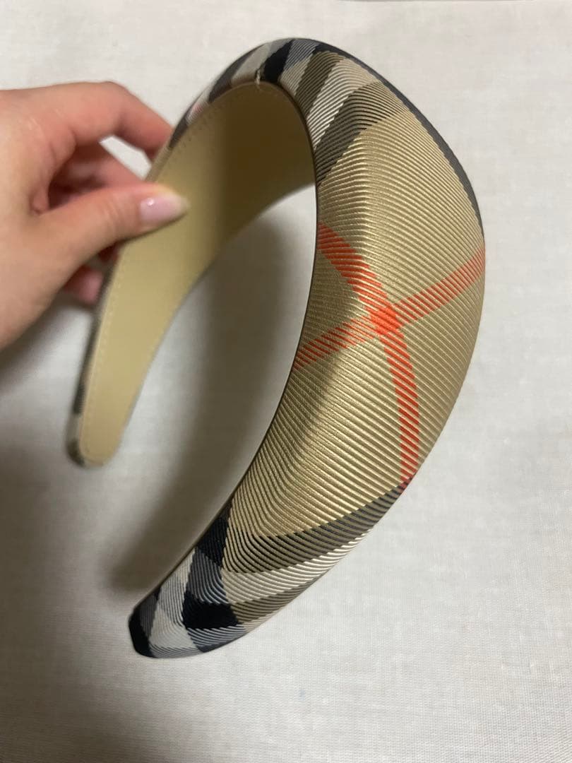 「正規品」全新2025年BURBERRY チェック柄 ヘアバンド（箱、巾着付き）
