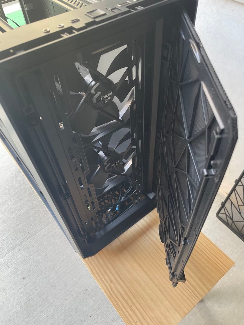 Fractal Meshify 2ミドルタワーPCケース